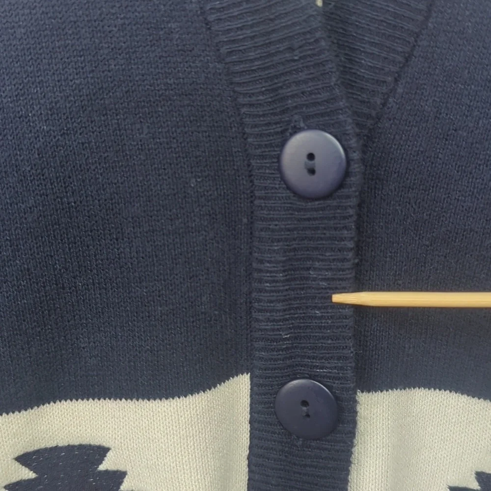 Vintage Casual Corner Navy Blue and Cream Preppy Aztec Women's‎ Cardigan Medium